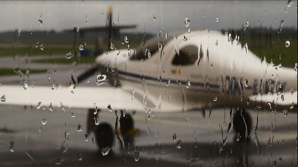 Přistání za deště může být nebezpečné - pozor na aquaplaning. Foto: Jindřich Ilem, Flying Revue